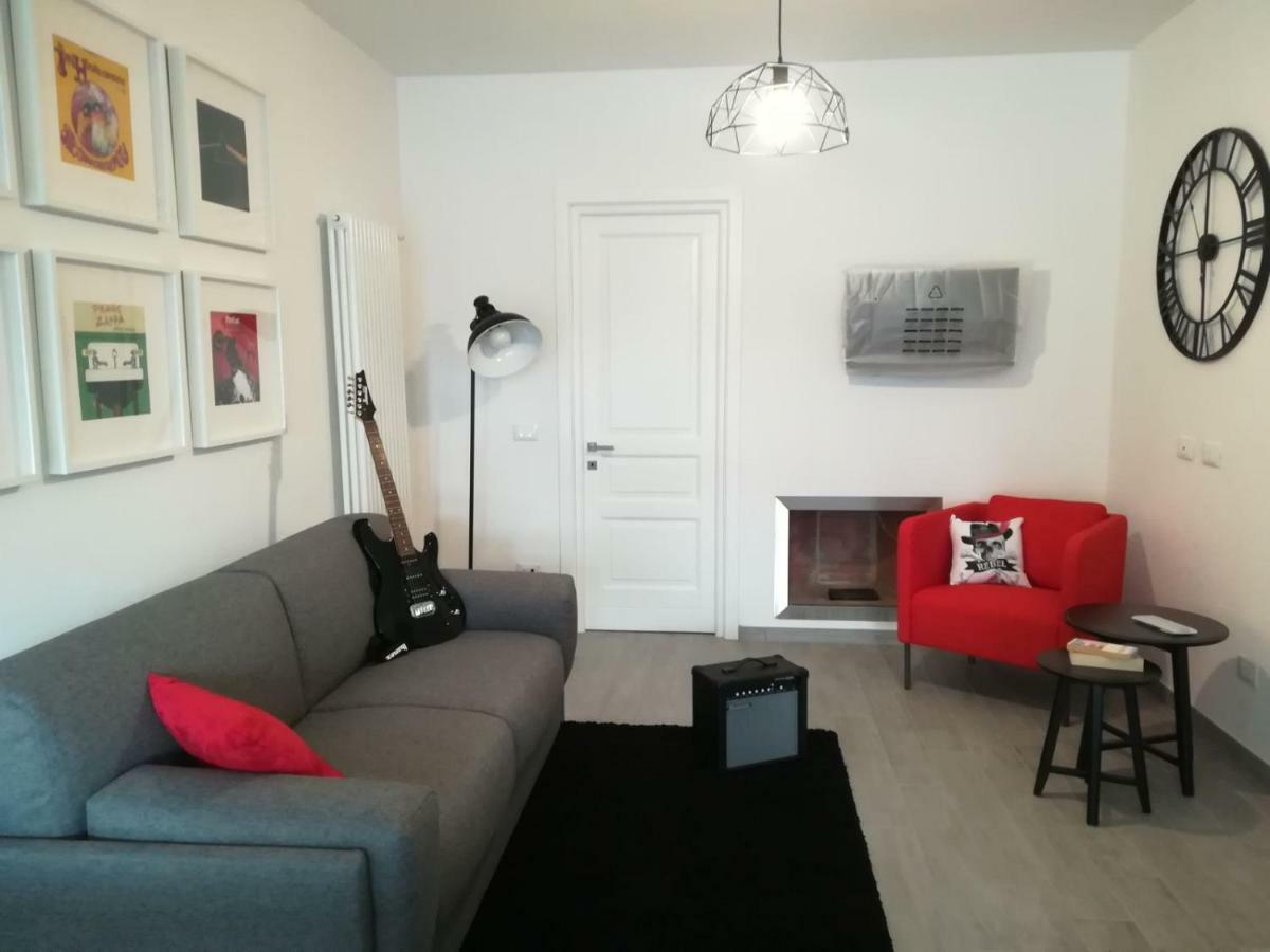 Apartamento Sosta Rock Casal Palocco Exterior foto